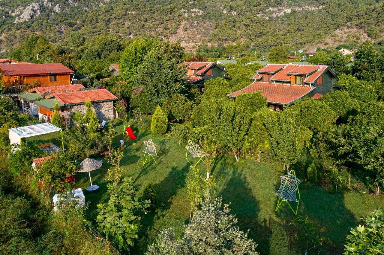 Flora Pansiyon Cirali Διαμέρισμα Κεμέρ Εξωτερικό φωτογραφία