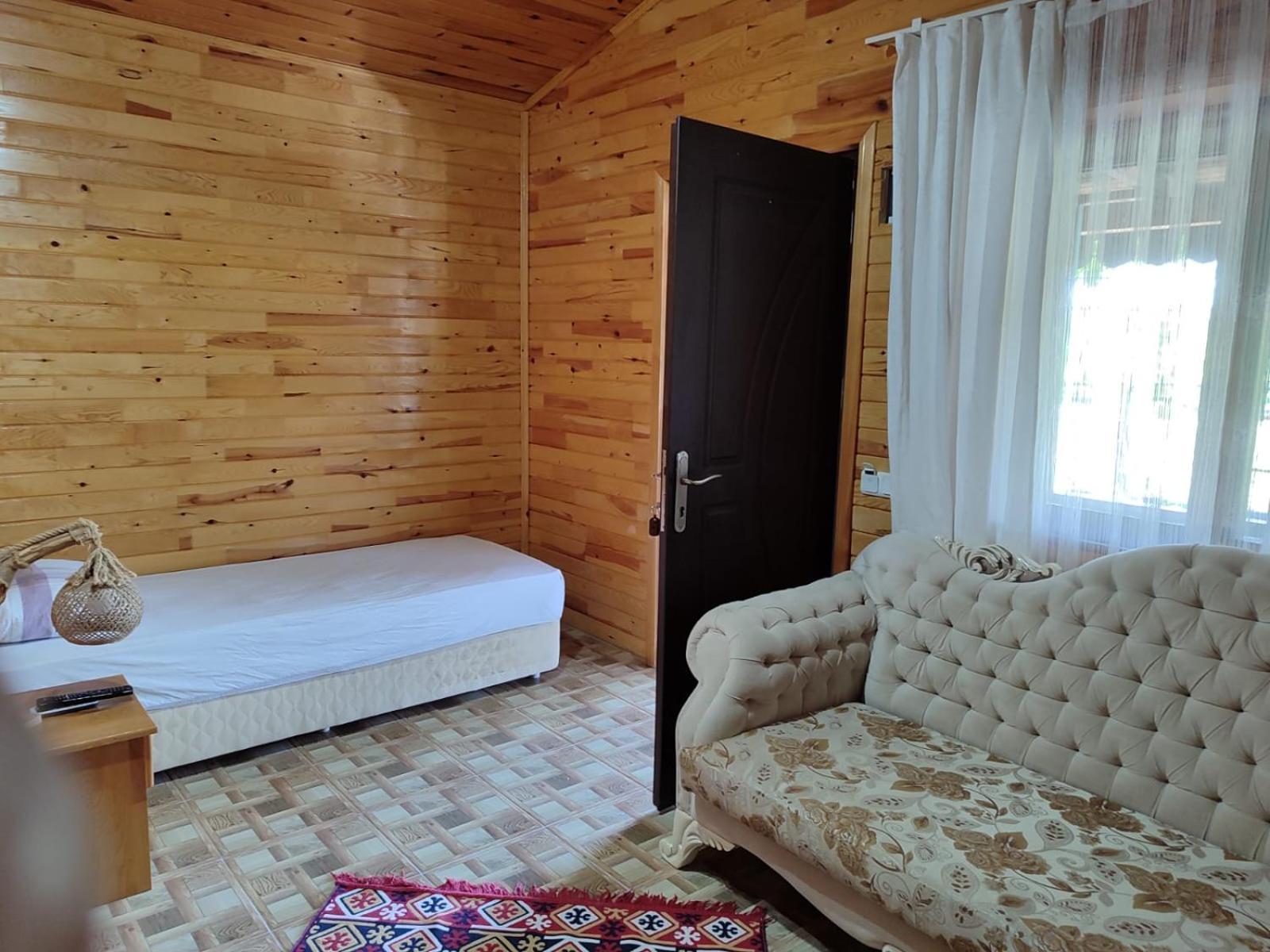 Flora Pansiyon Cirali Διαμέρισμα Κεμέρ Εξωτερικό φωτογραφία
